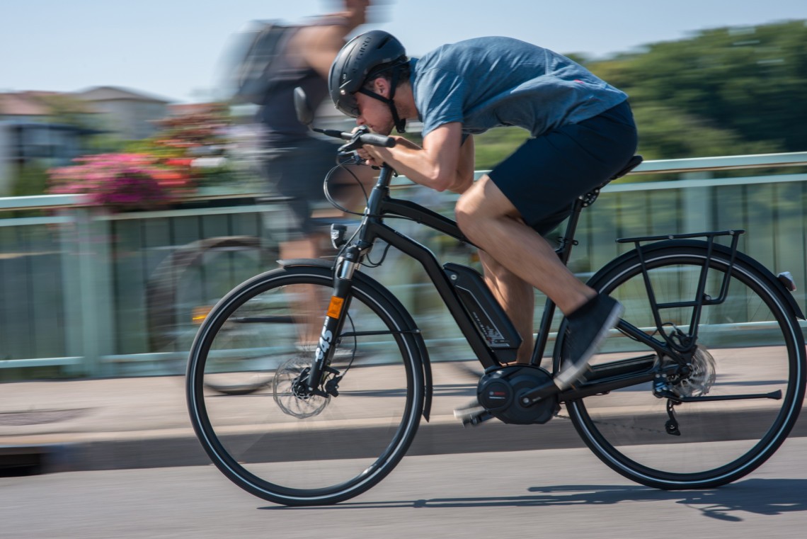 Les vélos électriques sont-ils plus pratiques que les vélos ordinaires?